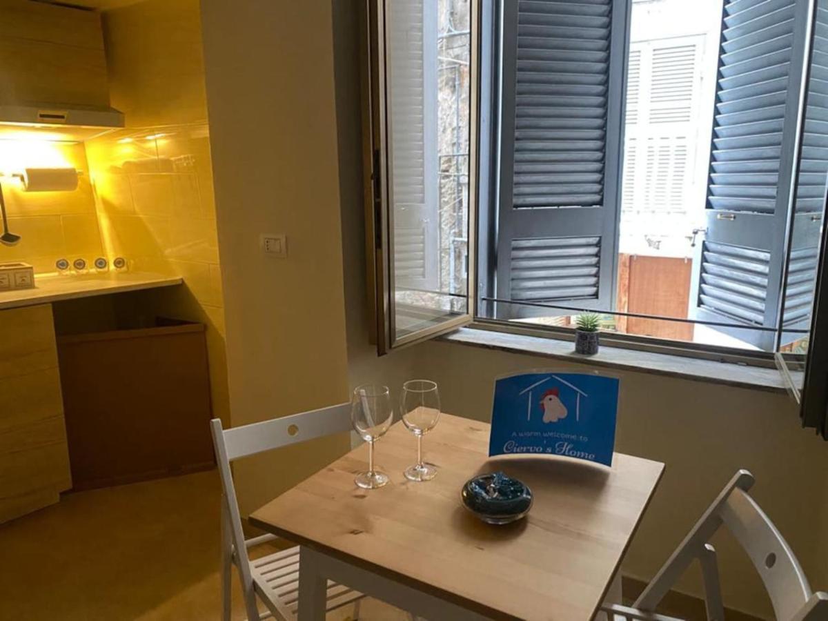 Ciervo'S Home -Appartamento Smart Nel Cuore Di Napoli Exterior photo